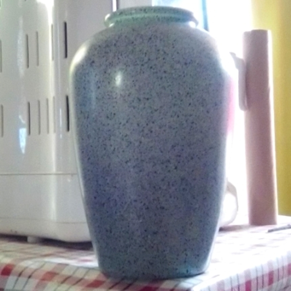 Studio Nova blue granite speckle vase